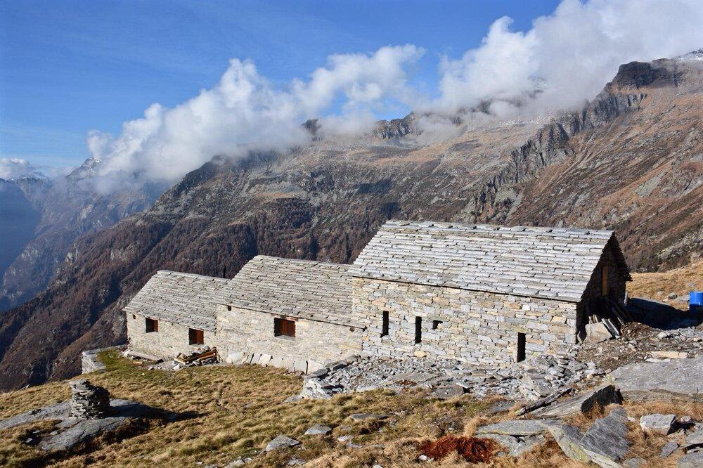 ALPE COSTA - CAPANNA EFRA 2039 m